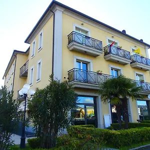 Sirena Hotel Bazzano